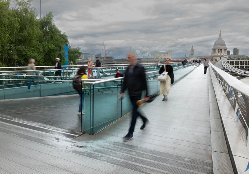 Millenium bridge slow exp